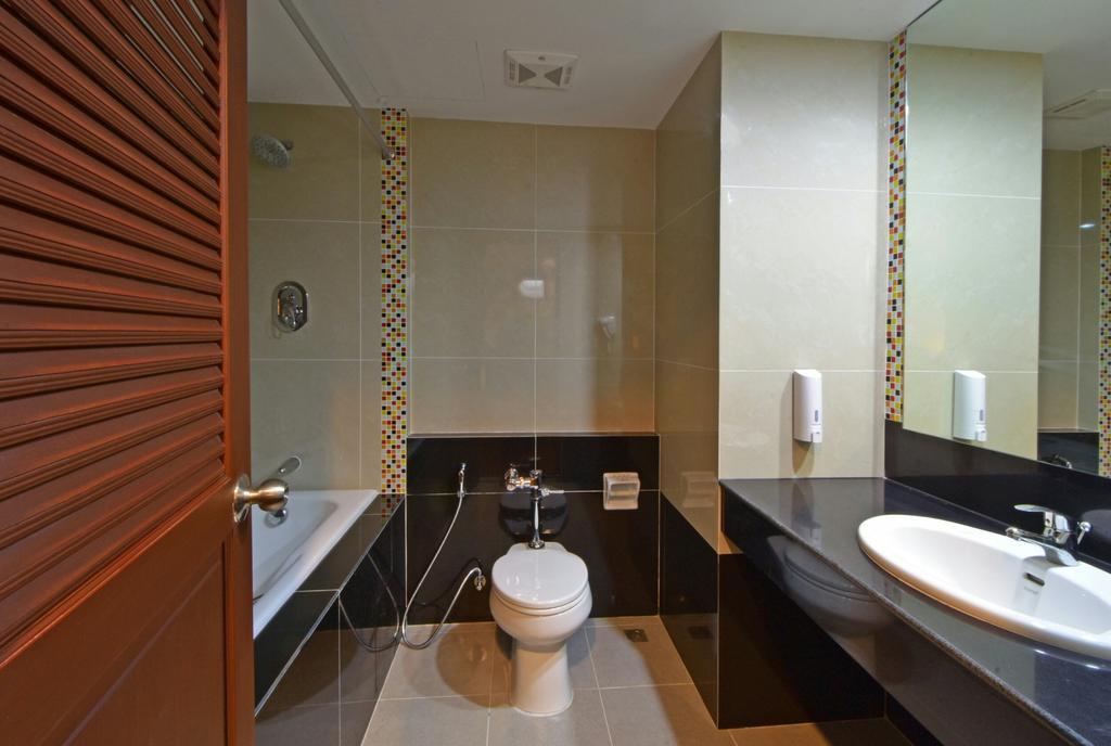 Siam Oriental Hotel Хат'яй Екстер'єр фото